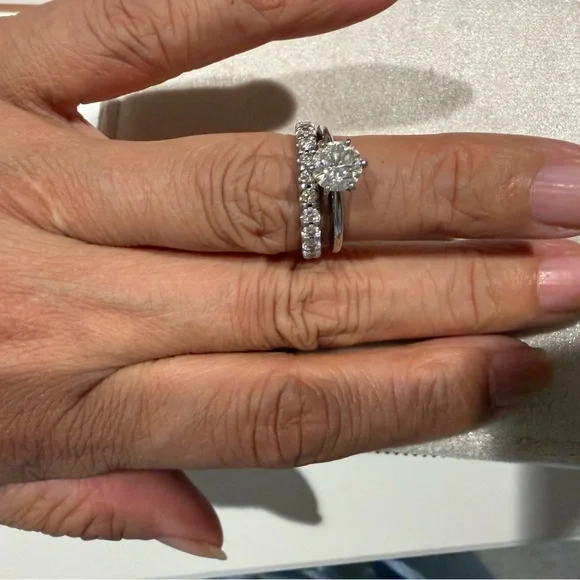 Costco Diamond and platinum eternity ring size 5 - Picture 2 of 5